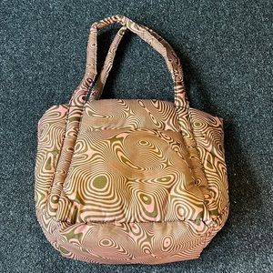 Baggu Puffy Tote in Trippy Swirl Salmon